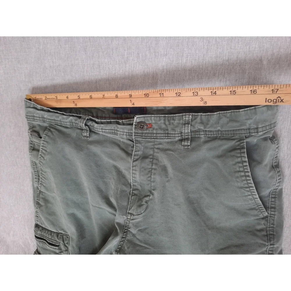 Weatherproof Men's 36W Utility Cargo Spandex Short Military Green Cotton Blend